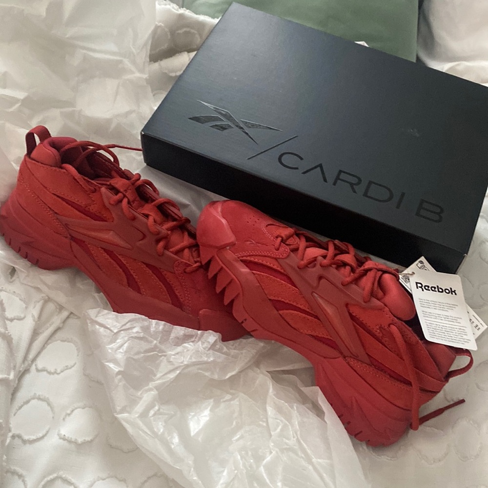 Cardi B Reebok - Picture 1 of 4